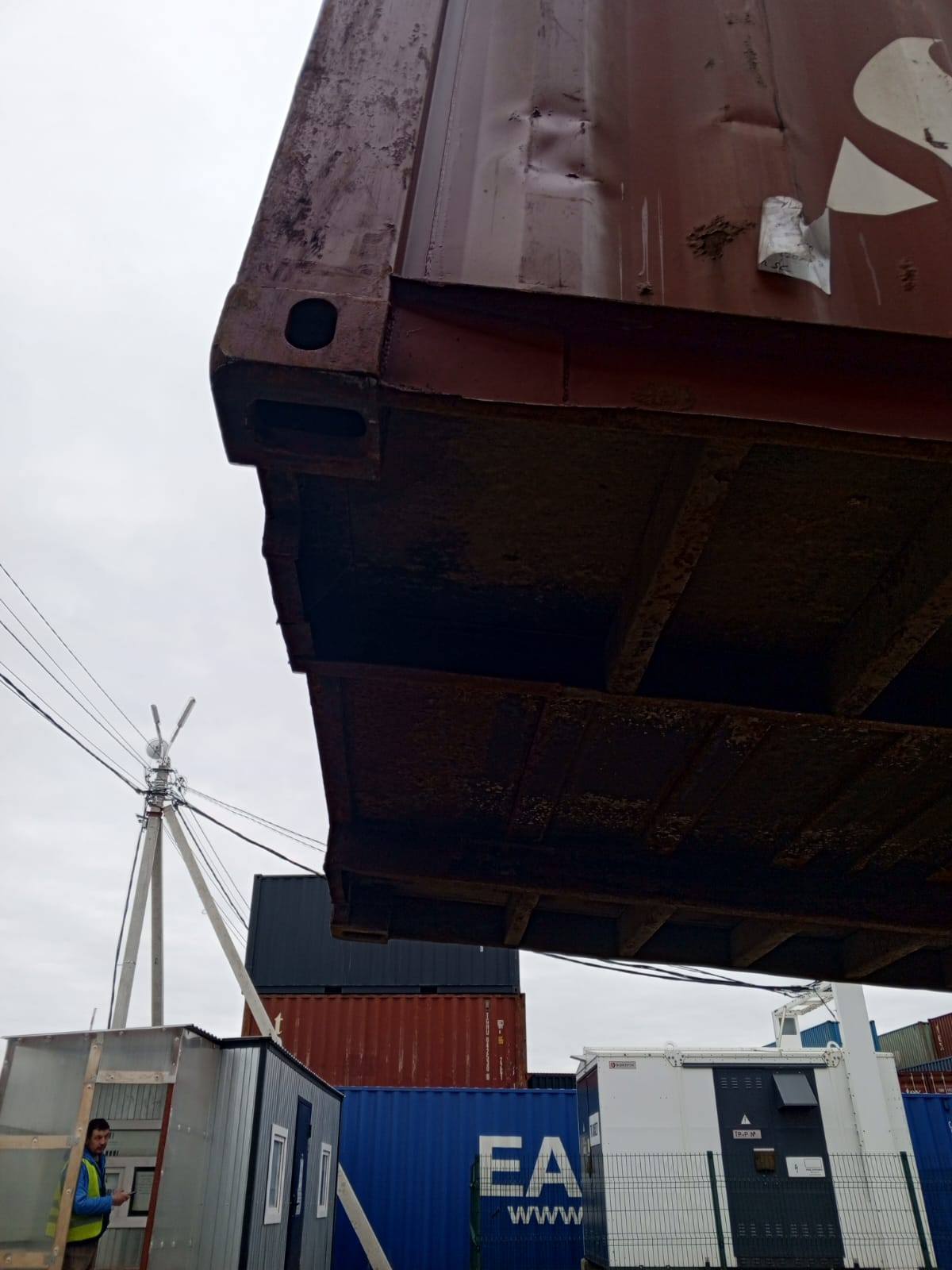 Морской контейнер UESU4284027